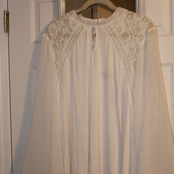 NWT - 26/28 Lane Bryant White Sheer Sleeve Blouse - Picture 3 of 7